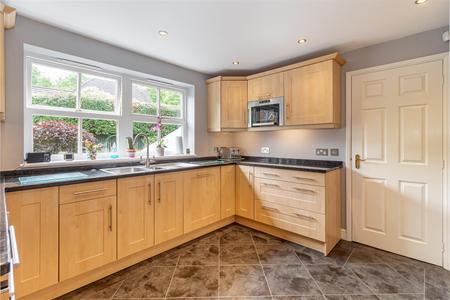 Kitchen-4.jpg