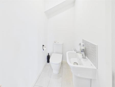 CAM02935G0-PR0128-STILL007.jpg