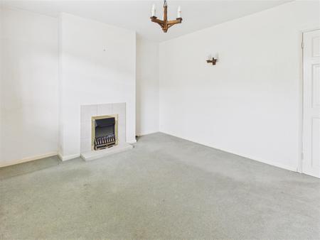 CAM02935G0-PR0136-STILL010.jpg