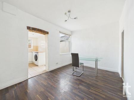 Photograph 3