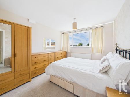 Photograph 13