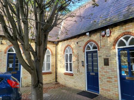 The Lanterns Royston (2)