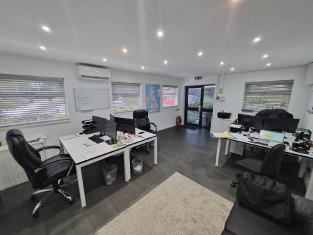 Whitting way small office (4)