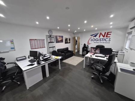 Whitting way small office (3)