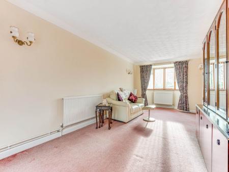 159 The Causeway-Lounge 2