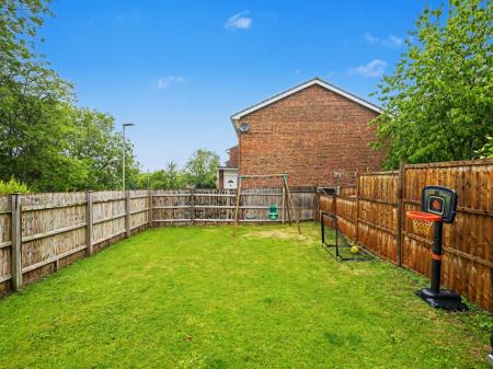 21_Rear_Garden