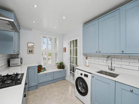 13_Kitchen_Additional_View