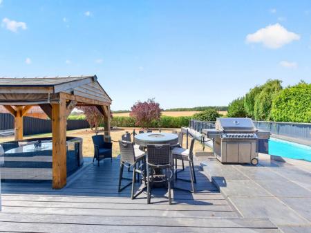 31 - Outdoor Dining Area