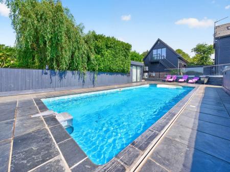 29 - Swimming Pool - Alternate View