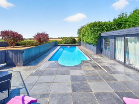 27 - Swimming Pool