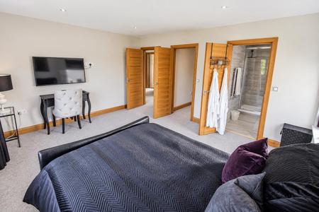 Bedroom 2.png