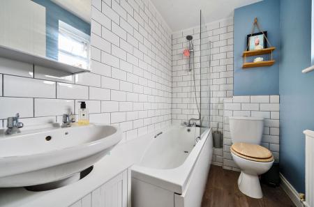 1282425-14-682619...