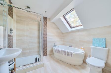 1295334-39-682cee...