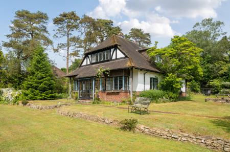 1298008-55-682e32...