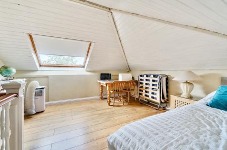 1301629-19-683a05...