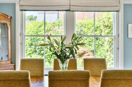 1301629-4-683a04a...