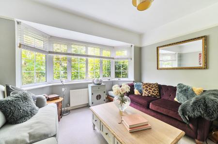 1304471-10-684009...