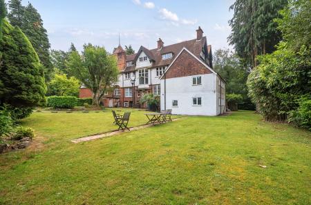 1306748-4-6842c3f...