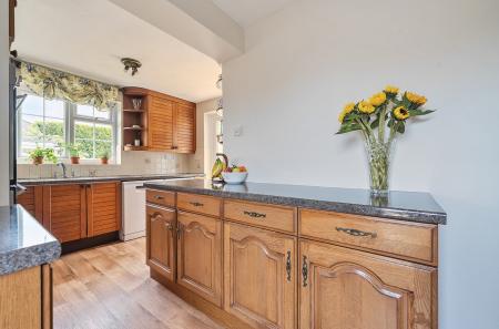 1297131-12-685160...