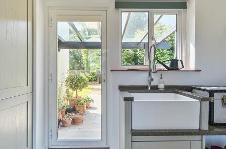 1312051-15-68528b...