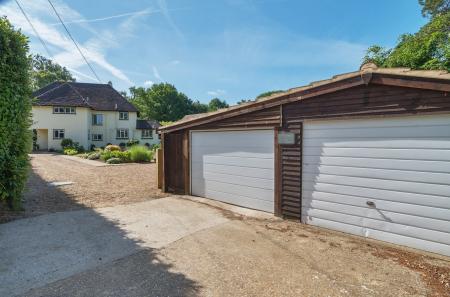 1312051-5-685289f...