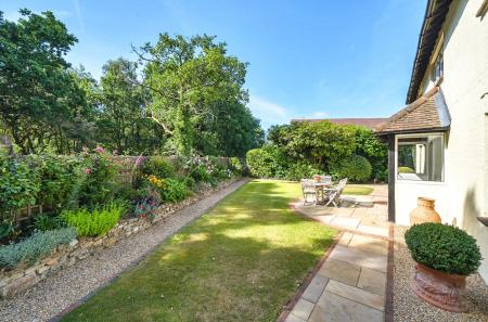 1312051-2-685289d...