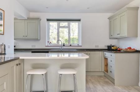 1312051-13-68528b...