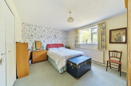 1311936-19-685470...