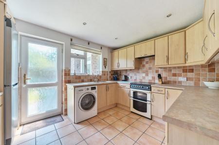 1311936-15-68546f...