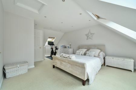 1315534-23-685e96...