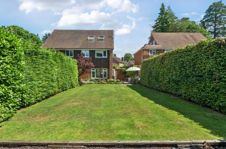 1315534-5-685e786...