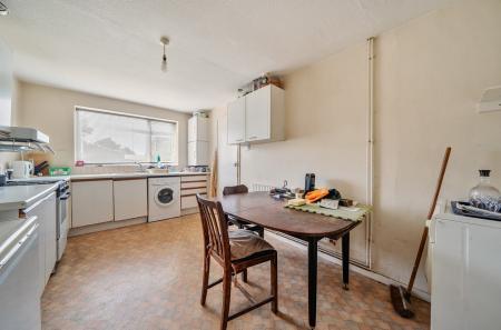 1311866-8-685d5f7...