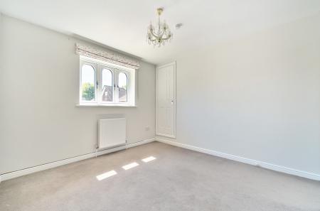 1321749-16-686e48...