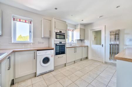 1321749-14-686e48...