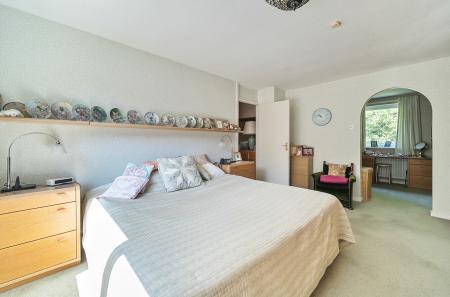 1312587-18-685433...