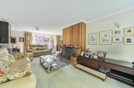 1312587-9-685431b...