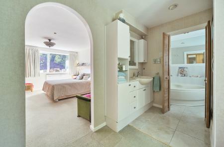 1312587-17-685433...