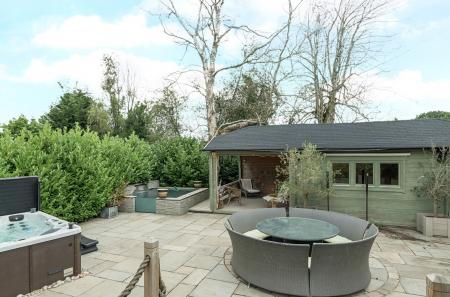 1328576-6-68836bb...