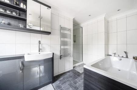 1331533-8-6889255...