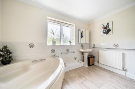 1331533-9-6889255...