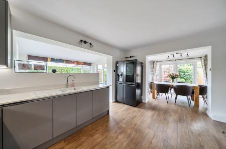 1332073-11-6888c8...