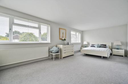 1331143-2-6888ecf...