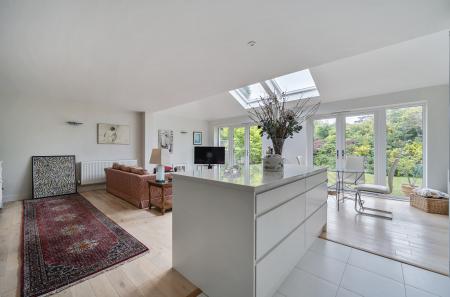 1331143-6-6888e90...