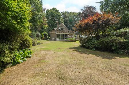 1331711-23-688cbd...