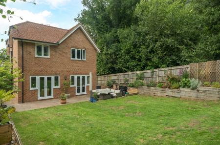 1334950-4-6894a7f...