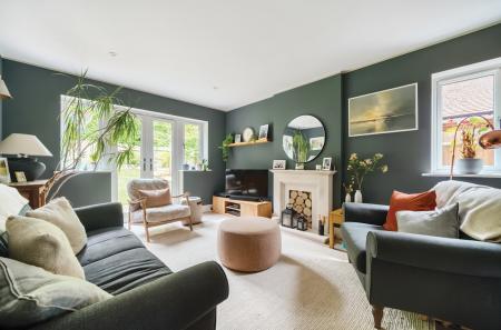 1334950-10-6894aa...