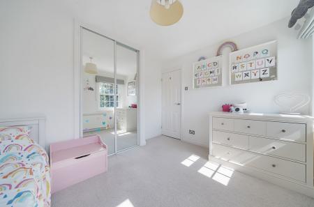 1336934-15-689b53...