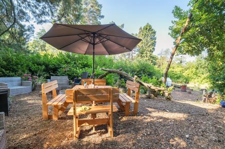 1334632-16-689b23...