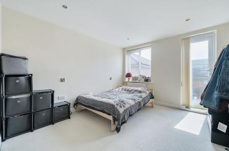 1339561-15-68a476...