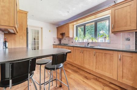 1334867-6-689603e...